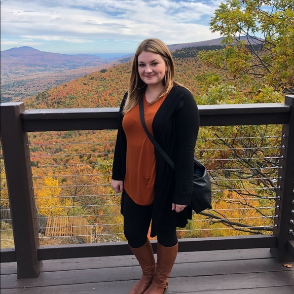 Meet your Posher, Siara - Picture 4 of 5